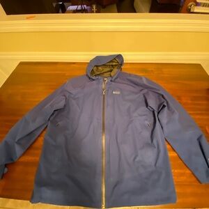 REI Men's Blue Gore-Tex Paclight Rain Jacket. XL